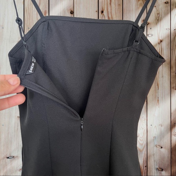 Little Black Dress. Size XS - Picture 5 of 9